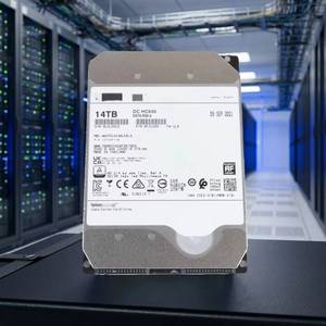 WUH721414ALE6L4 Disco Duro Empresarial de 14 TB SATA 6 Gb/s 7200 RPM 512 MB 512e 3.5 Pulgadas <span class=keywords><strong>DC</strong></span> <span class=keywords><strong>HC530</strong></span> - Product Image 1