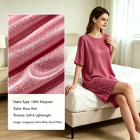 Tissu Jacquard Brocart 100% Polyester Écologique Surface Lisse Largeur 58/60 pouces pour Vêtements de Nuit Féminins Robes d'Intérieur Couleur Personnalisée
