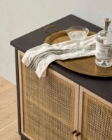 Buffet de rangement en bois noir style ferme du milieu du siècle, gain de place pour salon, appartement et hôtel