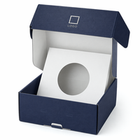 Boîte d'expédition en carton ondulé personnalisée, directement de l'usine, bleu marine texturé, imperméable, avec doublure en mousse, finition lin premium, logo de marque, vente en gros