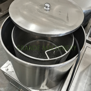 Machine pour enlever l'huile des chips Machine de déshydratation centrifuge de légumes Machine de retrait d'huile pour aliments frits - Product Image 4
