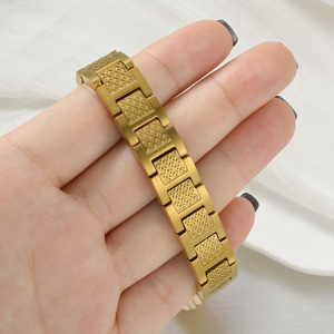 personnalisé gold plated stainless steel <b>engraved</b> geometric wide panel minimalist fine chain link bulk wholesale bracel - Product Image 4