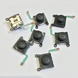 อะไหล่จอยสติ๊กสำหรับ PSV2000แบบอนาล็อกสำหรับ <span class=keywords><strong>PS</strong></span> <span class=keywords><strong>Vita</strong></span> <span class=keywords><strong>2000</strong></span> 3D ซ่อมทัมป์สติ๊ก - Product Image 2