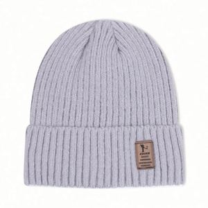 Bonnet tricoté personnalisé avec logo d'usine, couleur unie, pour homme, doublé polaire, pour l'hiver, avec protection des oreilles, idéal pour le cyclisme - Product Image 3