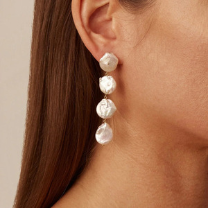 Vendita calda <span class=keywords><strong>stile</strong></span> <span class=keywords><strong>barocco</strong></span> irregolare 18k placcato oro grande perla barocca orecchini di dichiarazione esagerata orecchino per le donne regalo di nozze - Product Image 1
