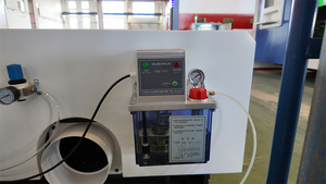 Máy cắt <span class=keywords><strong>laser</strong></span> sợi quang bán chạy nhất dành cho thép kim loại 6000w, máy cắt <span class=keywords><strong>laser</strong></span> ống vuông kim loại - Product Image 3