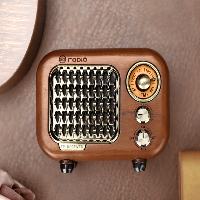 Gift Craft Wooden Portable BT Speaker Vintage Am Fm Radios Retro Radio with BT