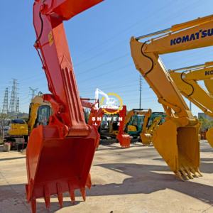 Excavadora de Cadenas ZX240 Usada de Alta Calidad, 95% Nueva, Cilindro Hidráulico Hitachi, Motor de Bajo Precio, Alta Capacidad de Excavación - Product Image 3