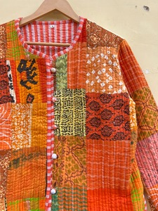 Veste patchwork indienne pour femmes, manteau en coton matelassé, veste matelassée réversible faite à la main, imprimé patchwork, vêtements d'extérieur, cadeaux - Product Image 6