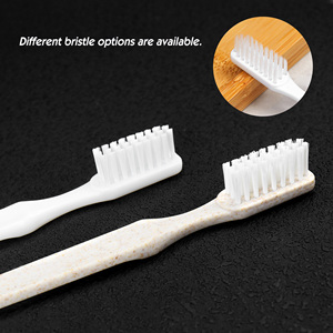 Kit Dentale Personalizzato con Setole Morbide per Forniture Alberghiere, Kit da Viaggio con Spazzolino a Manico Corto - Product Image 2