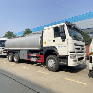 Camion-citerne Sinotruk Howo 6x4 de Chine, 20000 litres, distributeur de carburant, camion de ravitaillement mobile, camion de livraison de carburant et d'huile - Product Image 2