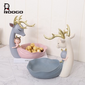 Roogo Light Luxe Creative Elk avec jolie fille Décoration de maison et de <span class=keywords><strong>salon</strong></span> Boîte de rangement Ornements Idées de décoration pour la maison - Product Image 2