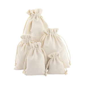 Pochette en coton mousseline imprimée en couleur personnalisée, sac cadeau avec cordon de serrage, sac d'emballage avec cordon de serrage - Product Image 1