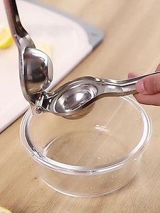 Portable Multifunctional <strong>Lemon</strong> <strong>Squeezer</strong> Stainless Steel Manual <strong>Lemon</strong> Clip Juice Fruit Pressing <strong>Lemon</strong> <strong>Squeezer</strong> - Product Image 6
