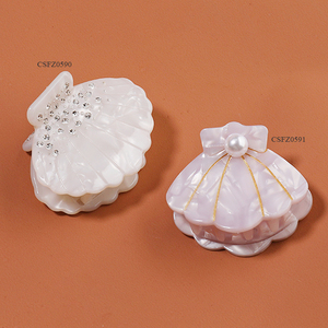 CSFZ0590 OEM ODM थोक मूल्य ओशन फैशन क्रिएटिव व्हाइट शैल जिरकोन एसीटेट क्लॉ हेयर क्लिप्स लड़कियों के सहायक उपकरण - Product Image 2