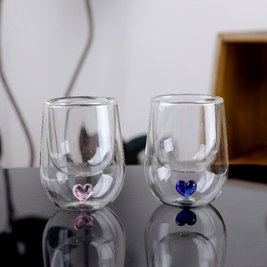 Taza de Café de Vidrio de Doble Capa con Diseño Nuevo, Taza de Vidrio de Borosilicato Alto con Corazón de <span class=keywords><strong>Amor</strong></span> en el Interior, Diseño Personalizado - Product Image 1
