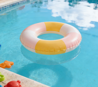 Bouée de piscine gonflable tricolore accrocheuse en jaune, blanc et rose, pour grande piscine en PVC et fête de plage estivale