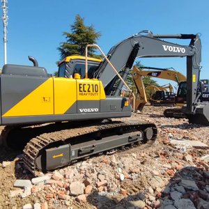 Vente populaire : Excavatrice sur chenilles Volvo EC210 d'occasion, authentique, 21 tonnes, peinture d'origine, édition originale - Product Image 2