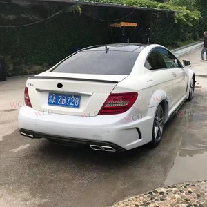 FRP Wide Body Kit per <span class=keywords><strong>Mercedes</strong></span> Benz classe <span class=keywords><strong>C</strong></span> W204 C63 C200 C300 Black Series Style paraurti anteriore minigonne laterali parafango cofano barra posteriore - Product Image 4