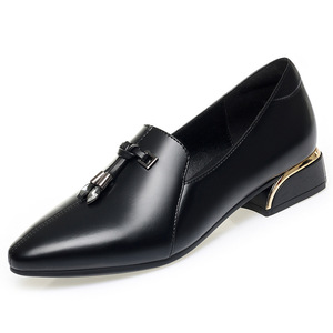 Scarpe da Donna Eleganti Nere con Tacco Basso 3cm, Comode con Suola Morbida, Scarpe da Ufficio Nuove in Pelle Verniciata PU, Tinta Unita, Estive - Product Image 3