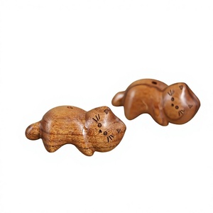 Figura Decorativa de Gato Acostado en Madera de Acacia Vintage, Mini Difusor de Aroma de Madera Natural, Adorno de Animalito para Escritorio, Coche o Interiores - Product Image 1