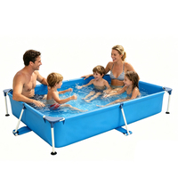 Grande piscine rectangulaire en acier pour la famille, pour la cour arrière