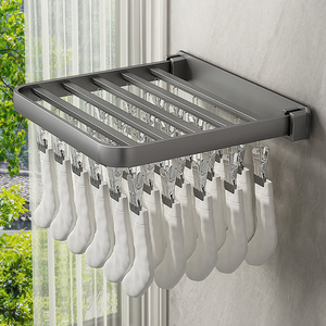 ราวตากผ้าแบบพับได้ติดผนังทำจากอะลูมิเนียมอวกาศ พร้อมคลิปหนีบหลายตัว สำหรับใช้ในห้องน้ำและระเบียง - Product Image 1