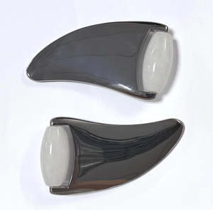 2-in-1 White <b>Jade</b> <b>Roller</b> & Metal Gua Sha Tool for Facial Lifting - Product Image 6