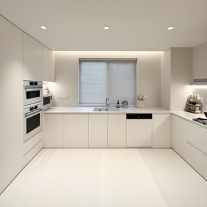 Armoires <span class=keywords><strong>de</strong></span> <span class=keywords><strong>cuisine</strong></span> modernes écologiques personnalisées <span class=keywords><strong>de</strong></span> luxe <span class=keywords><strong>en</strong></span> <span class=keywords><strong>bois</strong></span> <span class=keywords><strong>de</strong></span> pin, porte <span class=keywords><strong>en</strong></span> panneau <span class=keywords><strong>de</strong></span> particules, imperméable, ignifuge, évier, panneau stratifié - Product Image 6