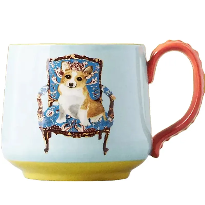 Cangkir keramik anjing kartun mewah hadiah lucu kreatif dengan pegangan merah pola Husky Doggy tulang cangkir kopi China