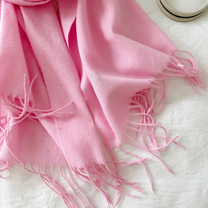 批发定制标志纯色羊绒围巾舒适保暖女士冬季羊绒披肩围巾流苏围巾 - Product Image 6