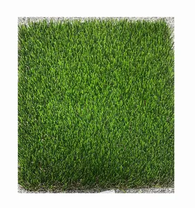 Tapis de sol en gazon synthétique durable pour terrain de football 40mm 50mm Carrelage en gazon artificiel en plastique PP