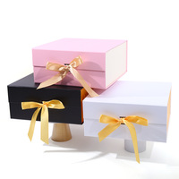 Boîte cadeau carrée pliable en carton blanc, avec ruban magnétique, pour la Saint-Valentin, emballage pour fêtes et anniversaires, fabrication en usine