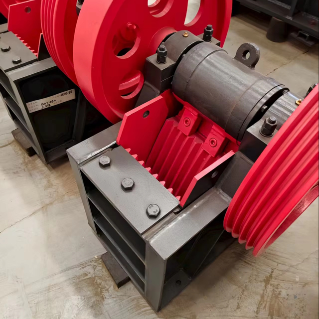 PE 250*400 Jaw Crusher for Stone Crushing Core Motor Bearing Crushing Plant Machinery for Mining Ore Rock Stone Crushing Line