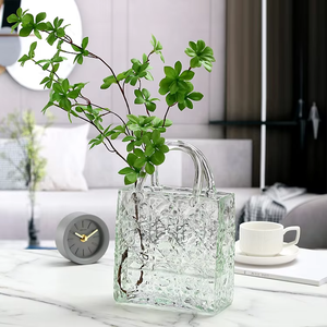 Vase en verre en forme de grand sac à main rose, design moderne et luxueux, pour plantes et fleurs, décoration de table basse, décoration de la maison - Product Image 3