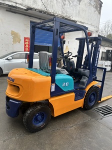 Б/у вилочный погрузчик Komatsu FD25, 2 тонны, 90% новый, с оригинальным японским двигателем и подшипниками, гарантия 1 год, сделано в Японии - Product Image 1