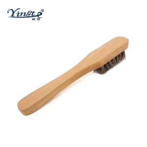 Cepillo para zapatos Yinste de madera maciza con cerdas suaves y mango largo para el cuidado del calzado - Product Image 1