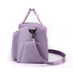 Sac de voyage imperméable personnalisé pour femmes, grande capacité, sac de week-end, sac de nuit avec compartiment pour chaussures - Product Image 4