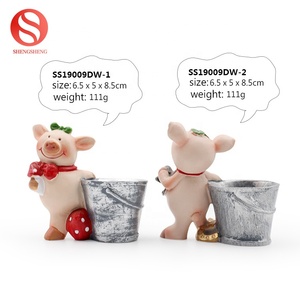 Polyresin arte personalizado regalo encantador chico con suerte cerdo estatua deco resina cerdo figuras - Product Image 3