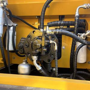 Excavadora de cadenas mediana Volvo EC240 de 24 toneladas en venta - Product Image 3