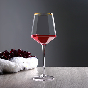 Logo personnalisé <span class=keywords><strong>Verre</strong></span> Soda-Lime Verres <span class=keywords><strong>à</strong></span> Vin Moderne de Haute Qualité Gobelet <span class=keywords><strong>Verre</strong></span> <span class=keywords><strong>à</strong></span> Vin Rouge <span class=keywords><strong>Bourgogne</strong></span> Pour Restaurant Hôtel Fête - Product Image 2