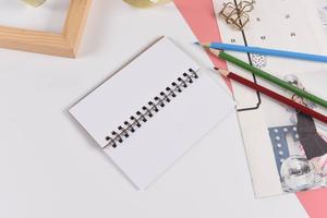 Fournitures scolaires et de bureau Marqueurs de pages au néon Onglets d'index Mémos Bloc-notes Notes autocollantes Signet étanche avec règle de 12cm - Product Image 3