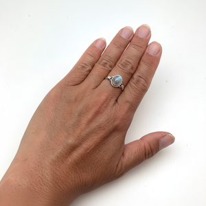 Anillo clásico de joyería para mujer, joyería de estilo bohemio de Plata de Ley 925, piedra lunar, piedra preciosa, anillo hecho a mano, regalo para esposa - Product Image 1