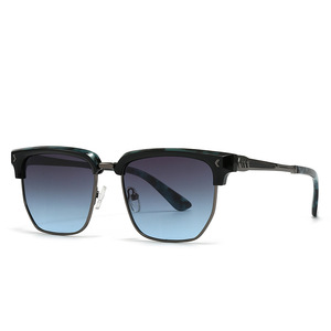 Lunettes de Soleil Tendance pour Hommes : Modèle Carré 3643, Vues sur les Influenceurs Instagram et Mannequins en Europe et aux États-Unis - Product Image 2