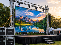 Nuevas llegadas: Pantalla LED portátil P3.91 de alto brillo para interiores y exteriores, gabinete impermeable IP65 con 2 años de garantía para pequeños conciertos