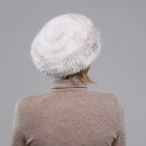 Vente directe d'usine Nouveau béret en fourrure de vison pour femmes Hiver Style rétro britannique Fausse fourrure Mode Polyvalent Protection des oreilles Chapeau - Product Image 6