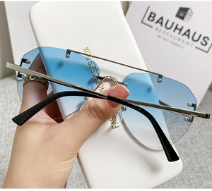 0801 Vintage Randlose Piloten-Sonnenbrille aus Legierung, Verlaufsglas, Damen-Sonnenbrille, Metall, Oval, Schwarz-Braun - Product Image 5
