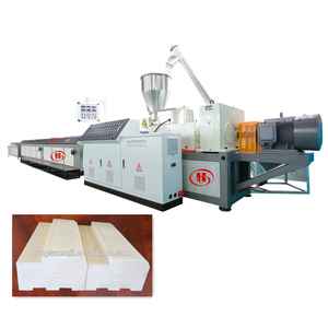 Doble cavidad de PVC WPC puerta sólida perfil de marco de la fabricación de la máquina con CE el mejor <span class=keywords><strong>precio</strong></span> en China - Product Image 1