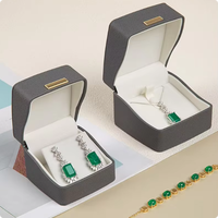 Boîte à bijoux de luxe en cuir PU avec plaque nominative en métal doré, logo personnalisé, rangement pour bagues, boucles d'oreilles, colliers et bracelets pour la Saint-Valentin