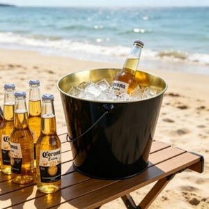 Cubo de Hielo de Metal Galvanizado Negro de Lujo con Acabado Interior Dorado Premium, Enfriador de Vino y Cerveza de Alta Gama para Fiestas en la Playa - Product Image 1